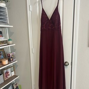 Azazie Bridesmaid dress NWT
Details
Floor length chiffon and lace dress.
